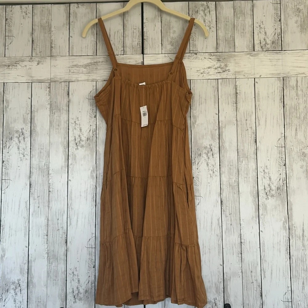 Women’s Old Navy sundress - Picture 3 of 5